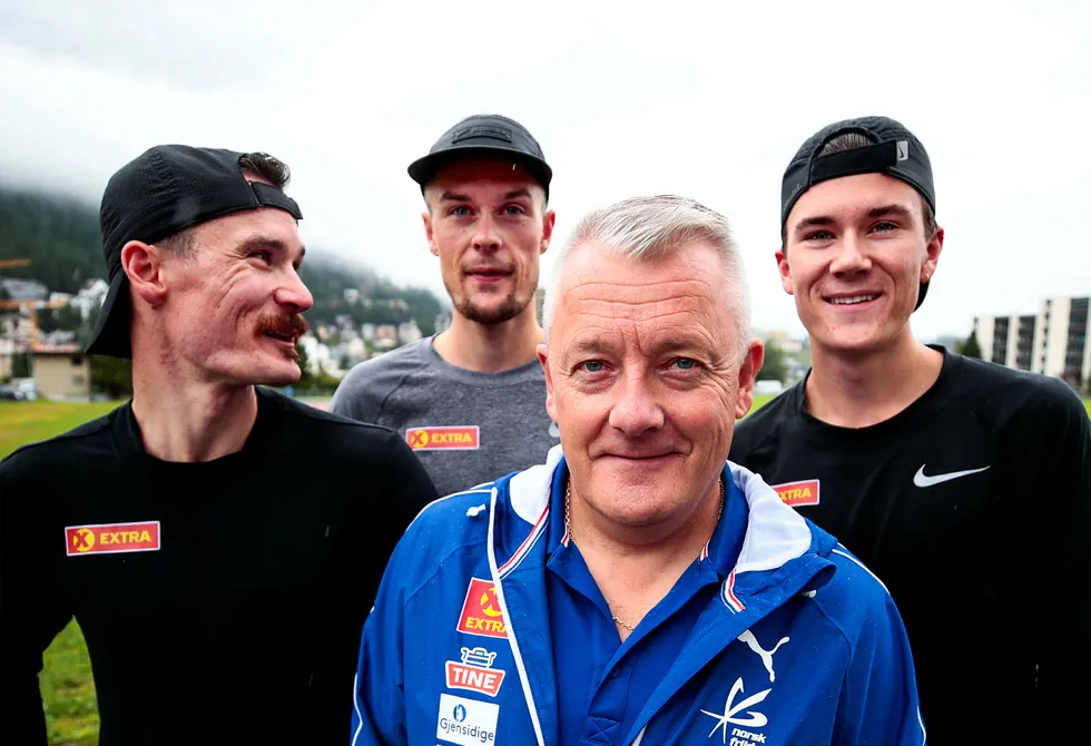 Mens far og trener Gjert Ingebrigtsen har kommandert fra sidelinjen, har Henrik (fra venstre), Filip og Jakob Ingebrigtsen løpt seg inn i det norske folks hjerter.