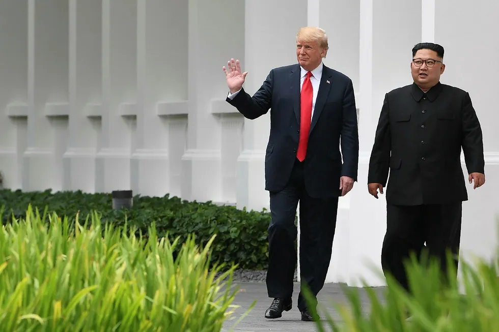 Donald Trump og Kim Jong-un, her fotografert under deres møte i juni i fjor.