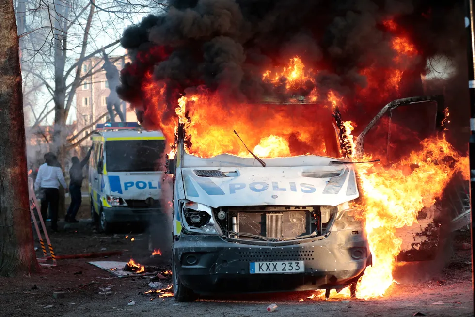 Fjoråret ga ny voldstopp i Sverige, blant annet med angrep på politiet.