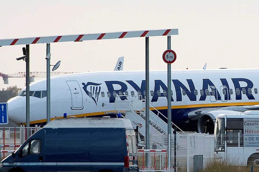 Et Ryanair-fly ble beslaglagt på flyplassen Bordeaux-Merignac sørvest i Frankrike på fredag.