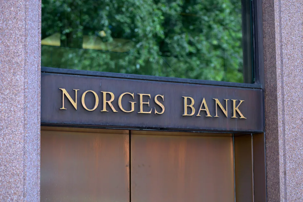 Norges Bank øker kronesalget til 4,3 mrd. i oktober