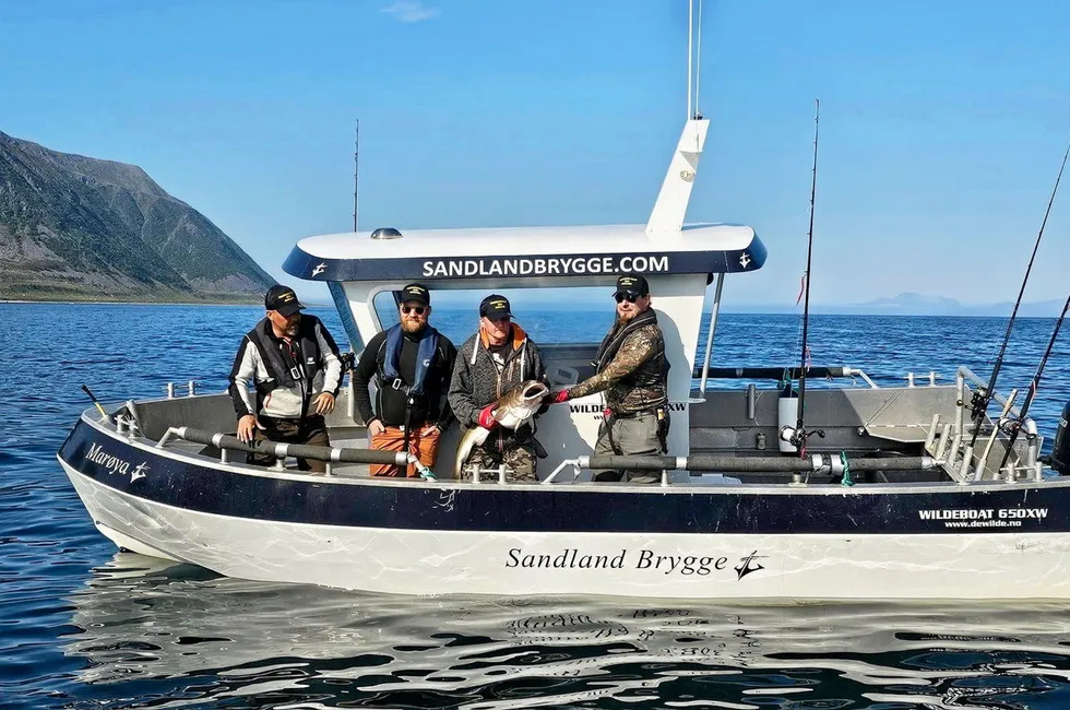 Sesongen hos fisketuristbedriften Sandland Brygge i Loppa kommune er fra februar til slutten av oktober.