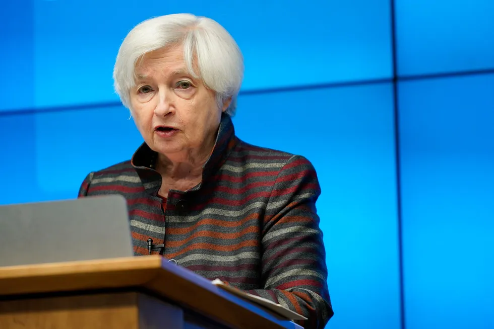 USAs finansminister Janet Yellen mener Opecs beslutning er «uhjelpsom og uklok». Her ved Center for Global Development, torsdag, 6. oktober, 2022, i Washington.