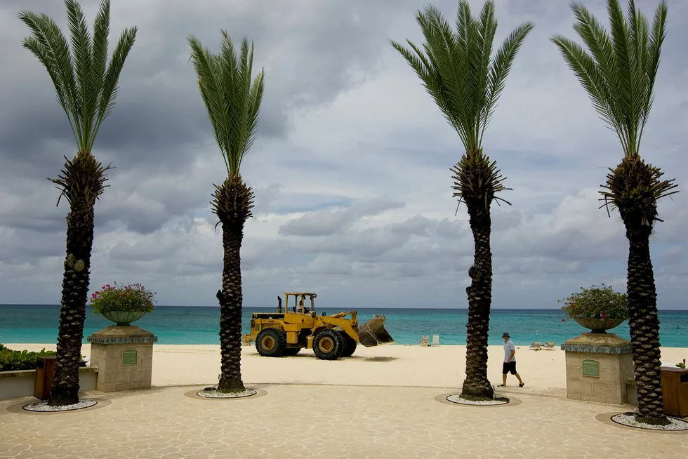 Over 40 prosent av dagligvareprodukter kan ha en tilknytning til skatteparadiser, ifølge nye tall. Bildet er tatt på Cayman Islands.