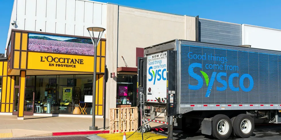 Sysco is looking to expand its distribution to the retail sector because of the collapse of the foodservice sector.