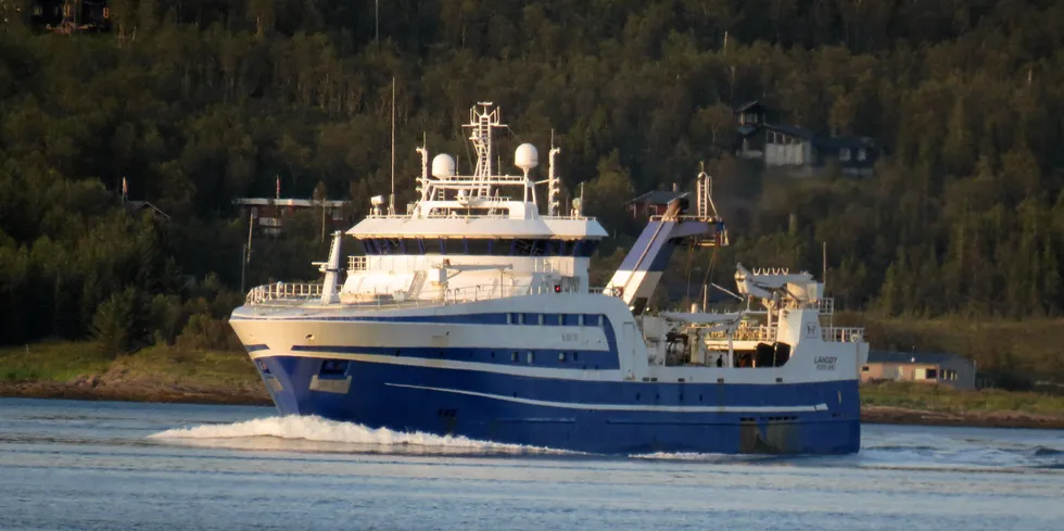 Fabrikktråleren «Langøy» eies av Holmøy-familien i Sortland.