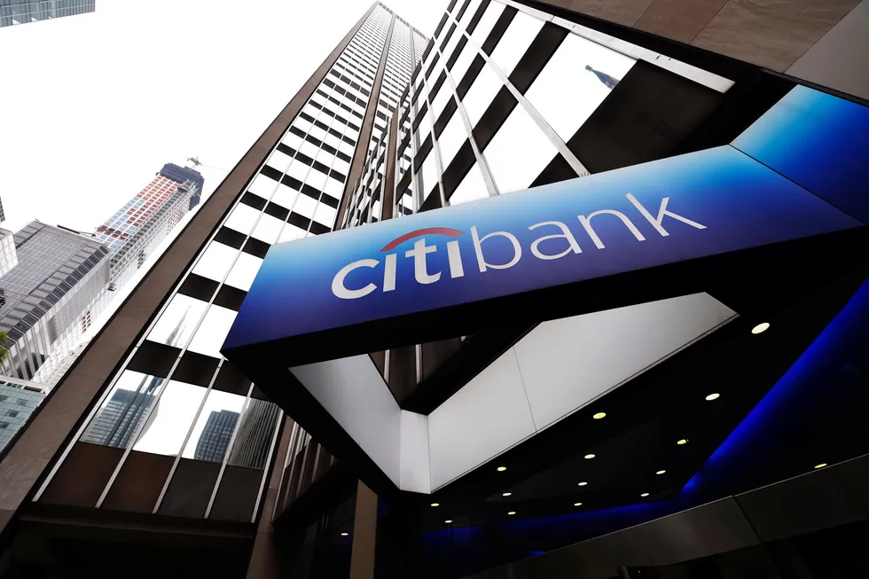 Londondesken i den amerikanske storbanken Citigroup skal ha stått bak det plutselige børsraset mandag formiddag, ifølge Bloombergs kilder.