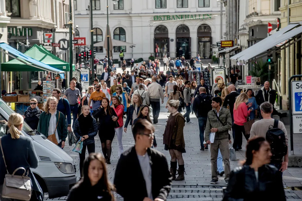 Egenkapitalkravet for boliglån forsterker sosial ulikhet, ifølge skribenten.