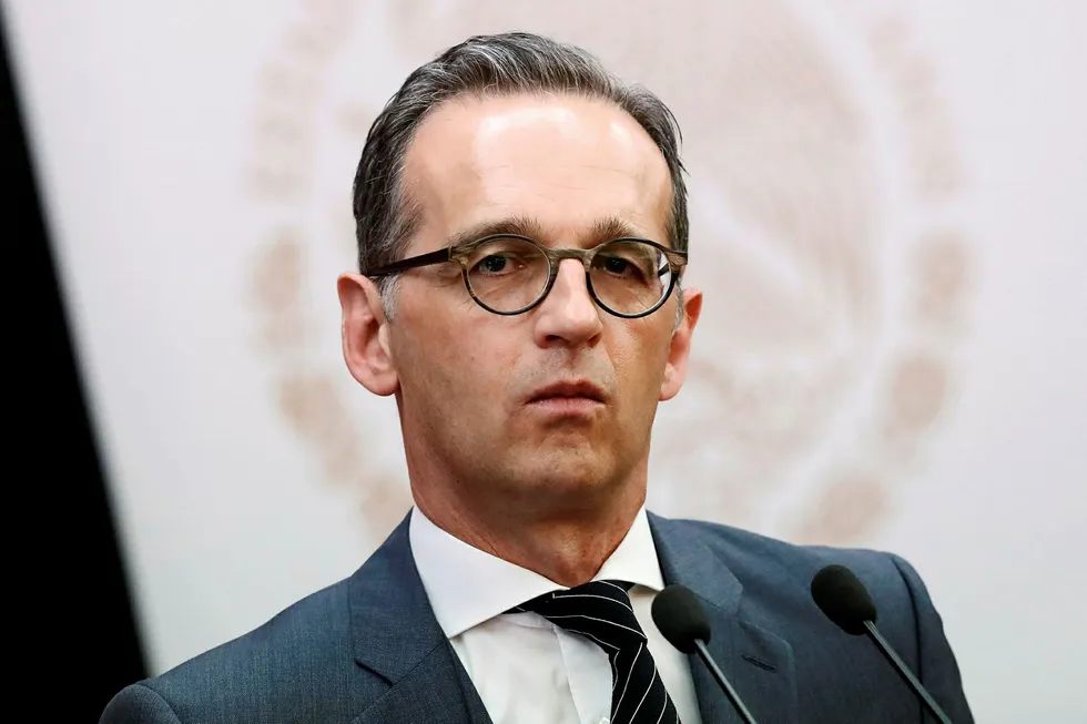 Tysklands utenriksminister Heiko Maas ber Iran holde seg til atomavtalen.