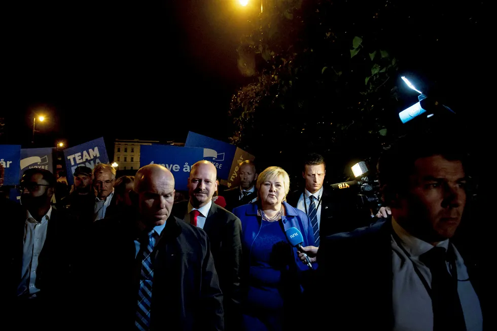 Statsminister Erna Solberg på vei til Stortinget etter at resultatet fra stortingsvalget 2017 er klart. Foto: Gorm K. Gaare