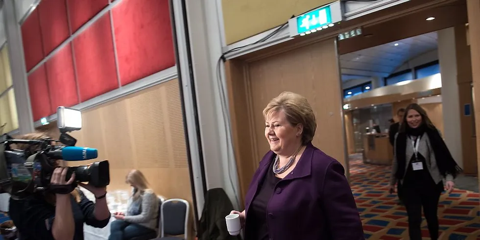 Statsminister Erna Solberg vil ha grønne gruver og grønn oljeboring, men glemmer fiskerinæringen. Foto: Per Ståle Bugjerde