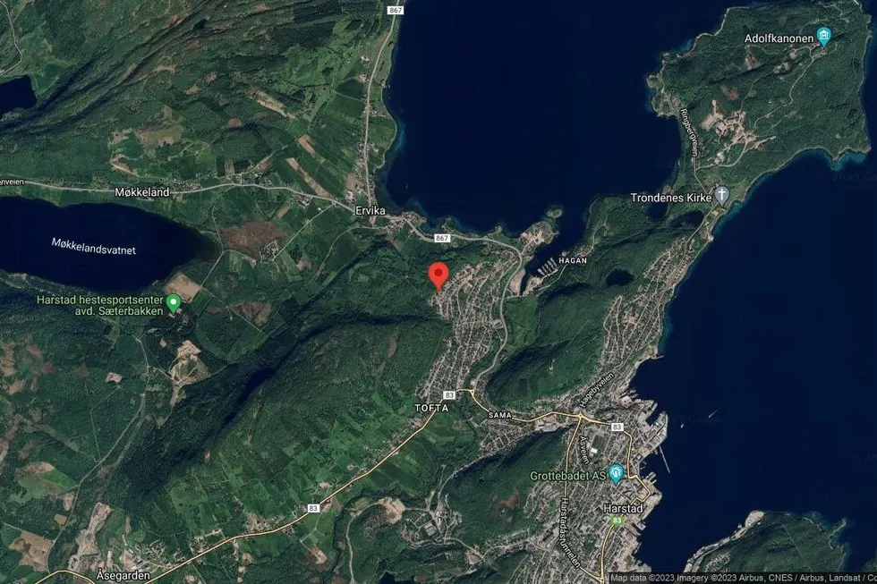 Området rundt Mustapartajordet 41, Harstad – Hárstták, Troms og Finnmark