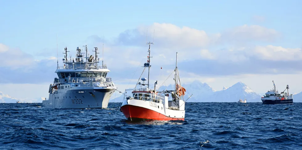 Som før skal Kystvakten, i samarbeid med Fiskeridirektoratets sjøtjeneste, holde oppsyn med lofotfisket.