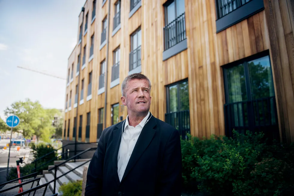 Eiendomsinvestor Ilija Batljan har kjøpt norsk eiendom det siste året, godt hjulpet av Arctic Securities som bare i siste halvår i fjor hentet inn 17,5 milliarder kroner til Batljans prosjekter.