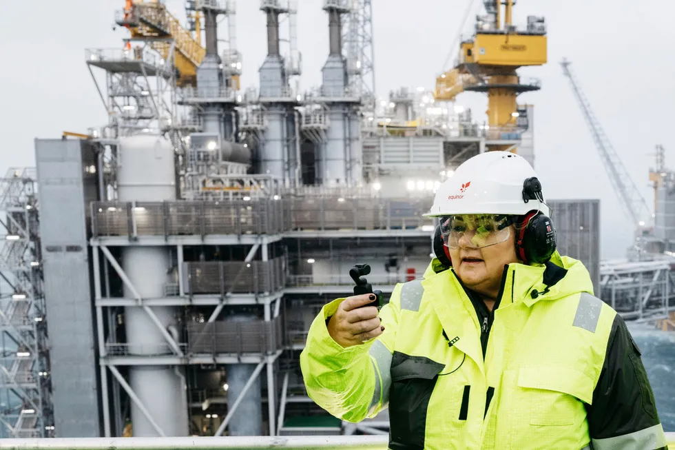 Statsminister Erna Solberg er blant de europeiske lederne som har minst grunn til å fortvile over de økonomiske skadevirkningene av koronapandemien. Her fra åpningen av Johan Sverdrup-feltet i Nordsjøen.