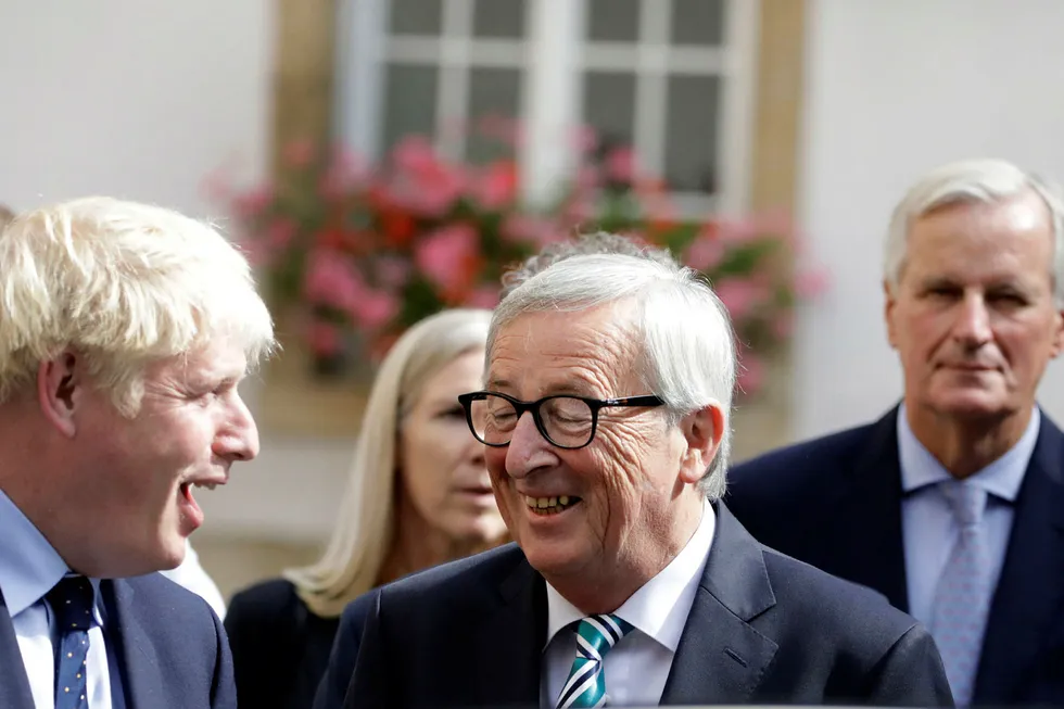 Jean-Claude Juncker, til høyre, er forbeholden brexit-optimist etter møtet med statsminister Boris Johnson denne uken.