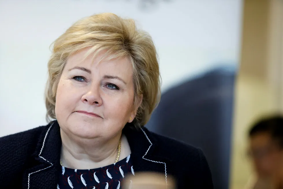Statsminister Erna Solberg (H) har fortsatt tillit til justisminister Jøran Kallmyr.