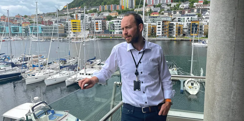 Morten Fjæreide, er daglig leder Lerøy Sjøtroll. Her på Lerøy sine kontorer på Marineholmen i Bergen.