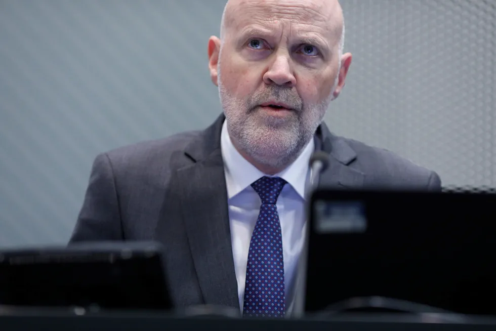 Finanstilsynsdirektør Morten Baltzersen er bekymret for bankenes utlånstap.