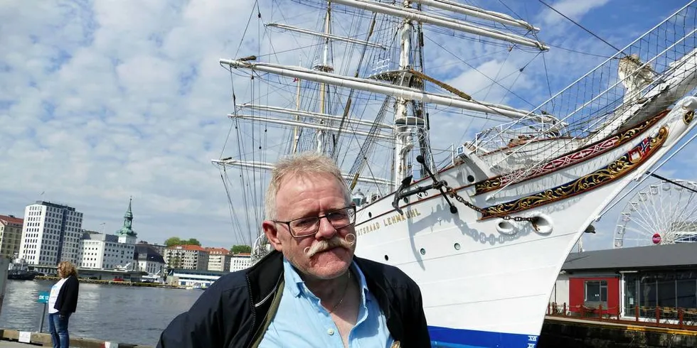 SISTE: Øystein Sandøy og hans fire fettere i Sjøvær Havfiske AS kan bli siste generasjon Sandøy som driver fiskebåtrederiet videre.Foto: OLE ERIK KLOKEIDE