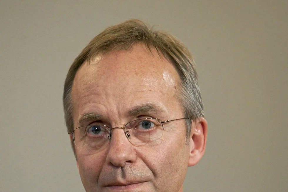 Output cap: Dutch Economic Affairs Minister Henk Kamp