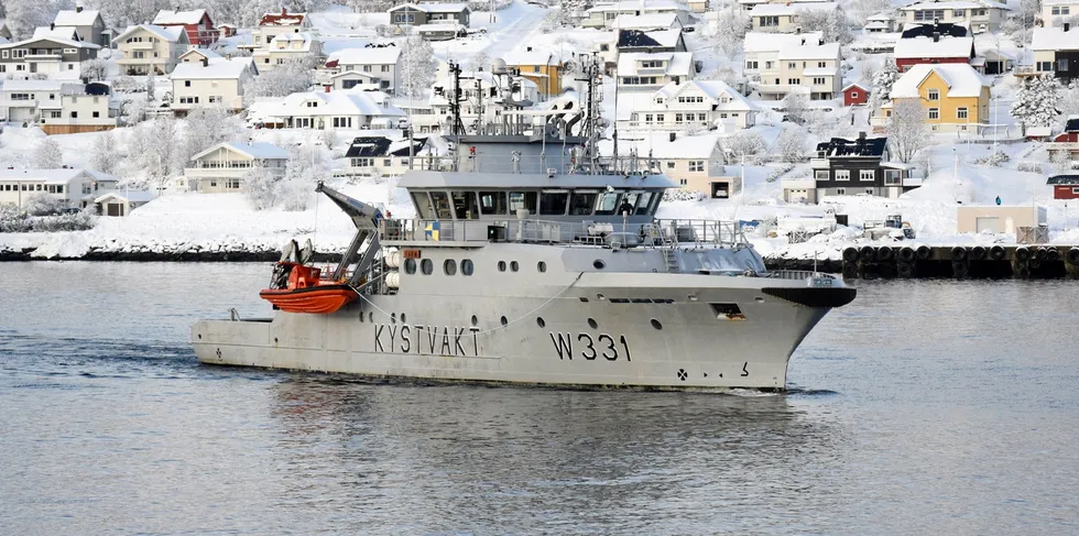 Sjøforsvaret bekreftet mandag koronasmitte om bord på KV «Farm».