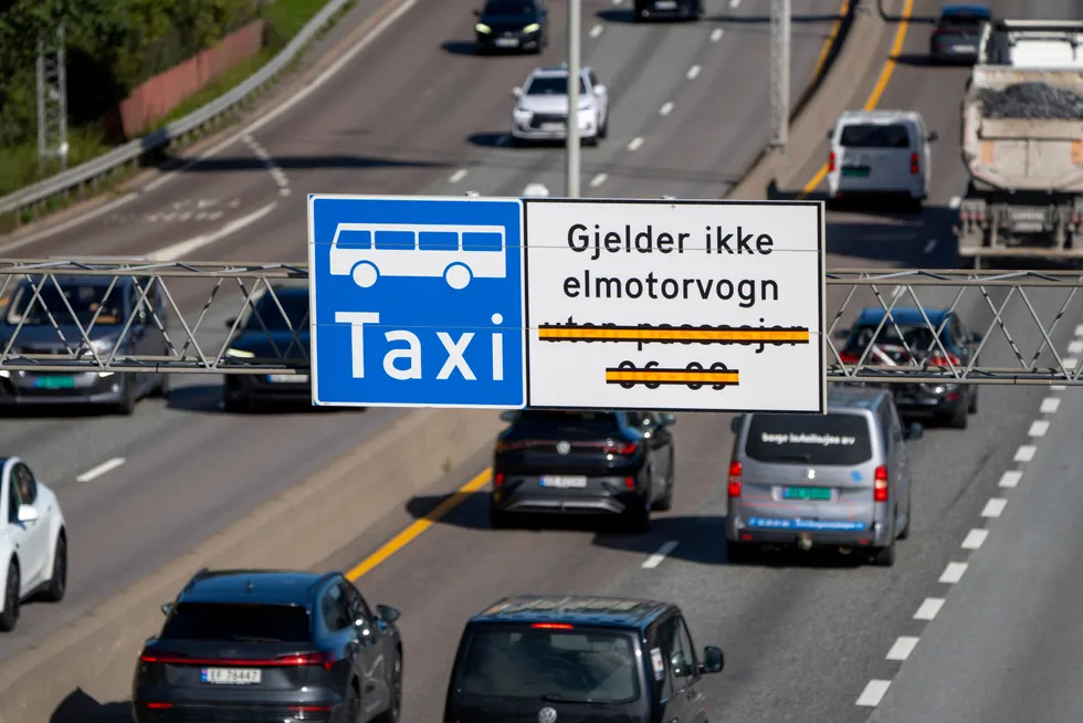 Hva hvis lastebilene fikk kjøre i kollektivfeltet? Hva hvis de med tre i bilen fikk kjøre der?