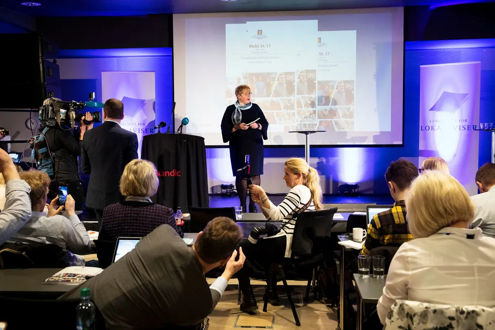 Kulturminister Trine Skei Grande la frem en ny finansiering av NRK da hun presenterte mediestøttemeldingen.