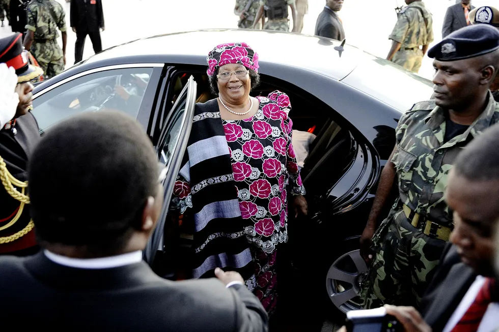 Joyce Banda, her fra sin egen innsettelse i 2012, er en av få kvinner som har hatt en presidentverv på det afrikanske kontinent. Nye anklager kan gjøre det vanskelig for henne å gjøre comeback. Foto: Stephane De Sakutin/AFP/NTB Scanpix