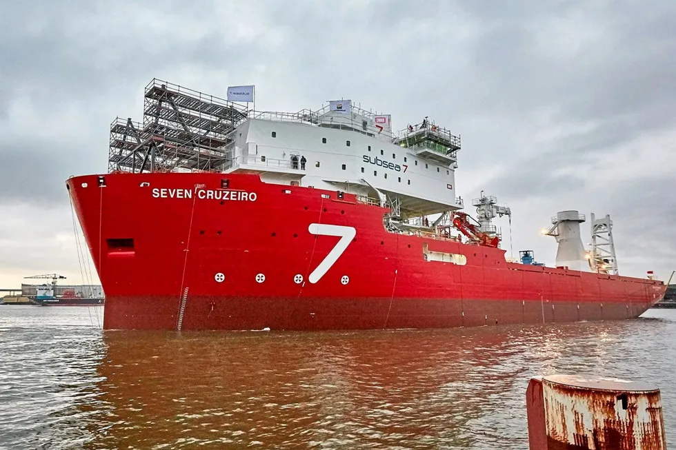 Extension: the Subsea7-owned pipelay support vessel Seven Cruzeiro.