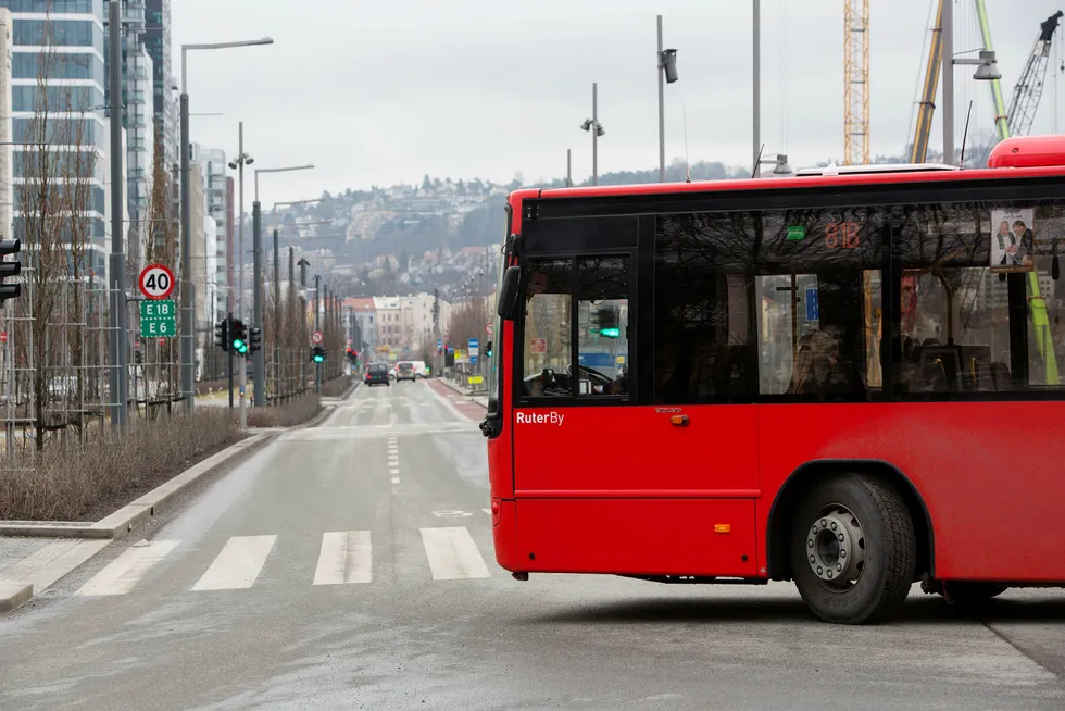 Buss i Bjørvika i Oslo. Foto: Øyvind Elvsborg