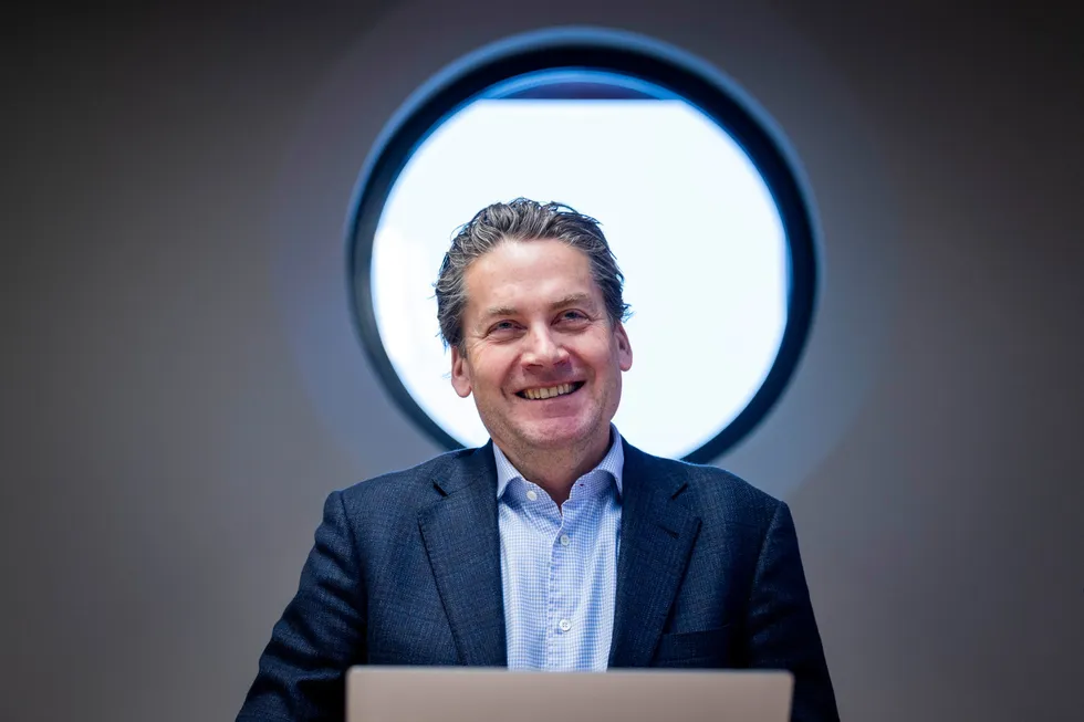 ERIK VAR MED P OPERA OG KAHOOT BYGGET MINI VISMA I DET STILLE visual data 8