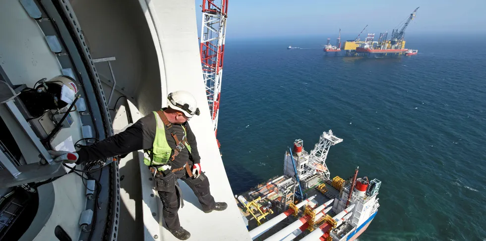 Erection of a Senvion 6M wind turbine at the Nordsee Ost offshore wind farm off Germany