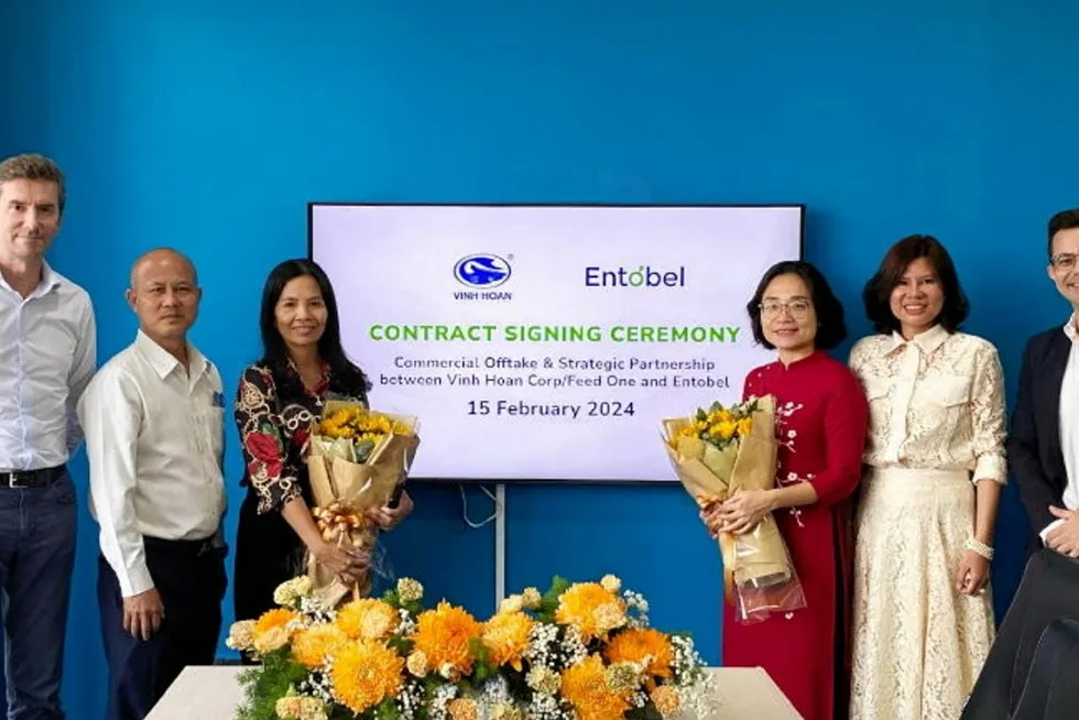 Vinh Hoan and Entobel expanded their strategic partnership this month. From left to right: Vincent Verhoestraete, Vo Phu Duc, Nguyen Thị Kim Phuong, Nguyen Ngo Vi Tam, Lam Mau Diep, Gaetan Crielaard.
