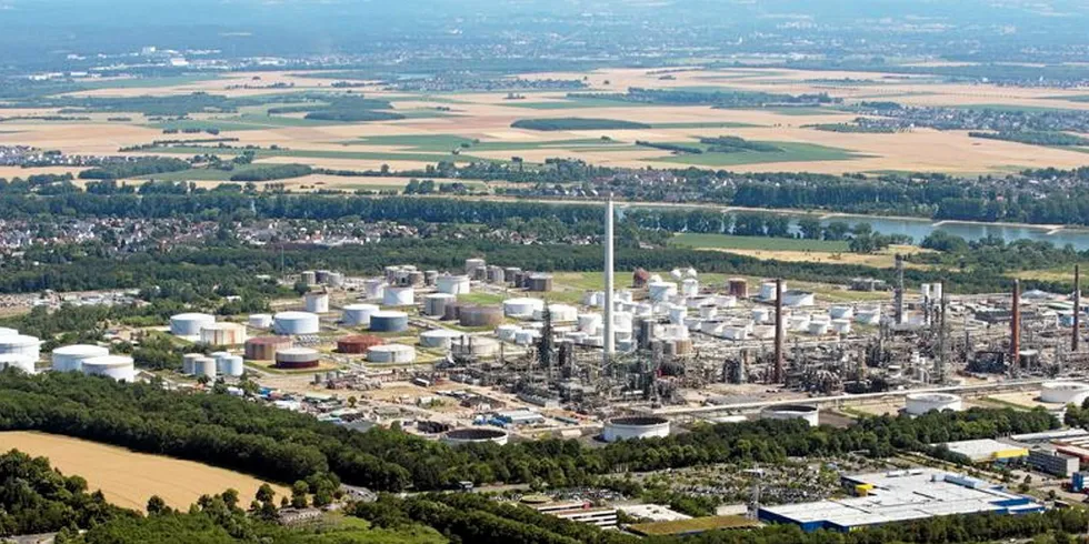 Shell's Rheinland refinery.