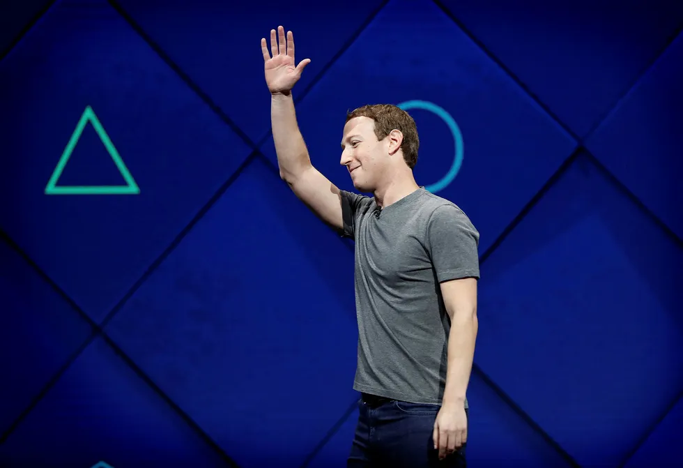 Facebook-grunnlegger Mark Zuckerberg vil ha mer enn bare venner på Facebook, han vil at de skal være til nytte for hverandre også. Foto: STEPHEN LAM/Reuters/NTB scanpix