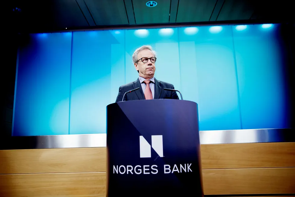 Norges Bank hovedstyre, med sentralbanksjef Øystein Olsen i spissen, holder styringsrenten uendret på 0,5 prosent. Foto: Elin Høyland