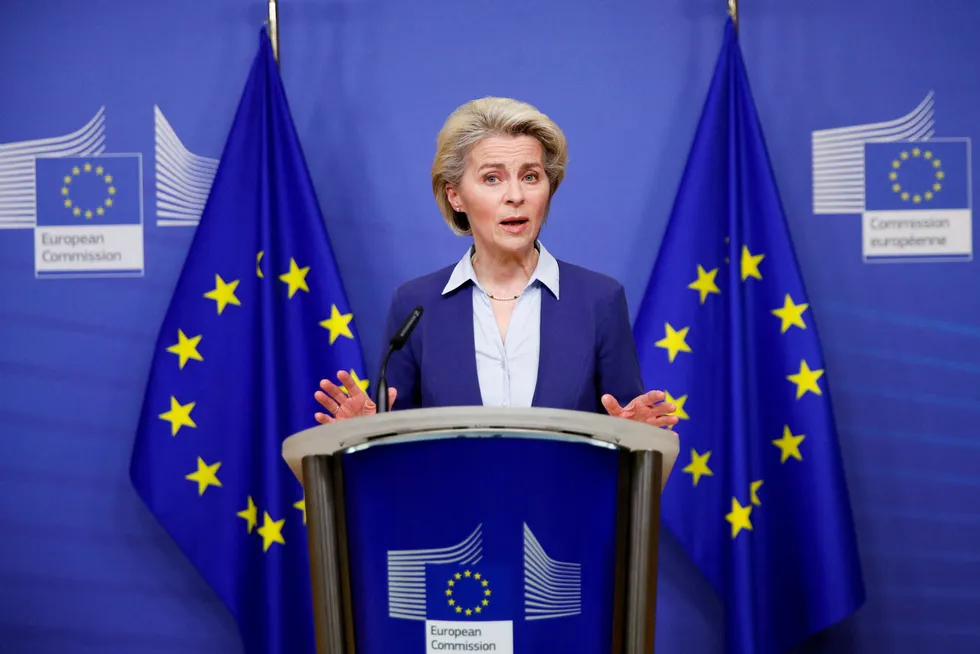 Europakommisjonens president Ursula von der Leyen taler etter at alle EUs medlemsland ble enige om nye sanksjoner mot Russland.