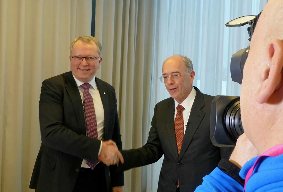 Deal signing: Statoil chief executive Eldar Saetre (left) and Petrobras boss Pedro Parente