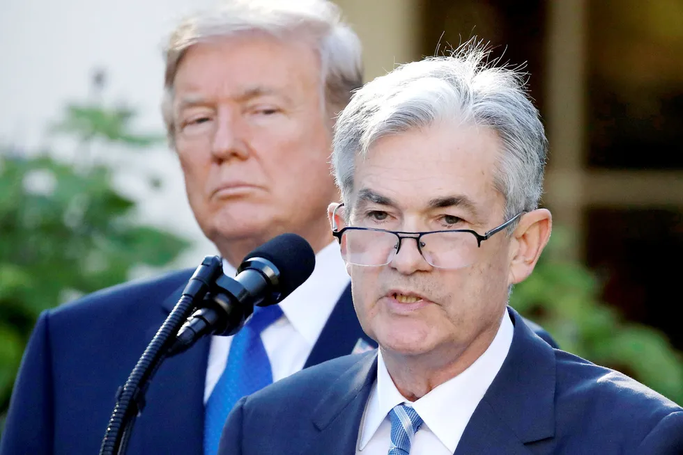 Daværende president Donald Trump ville at aksjekursene skulle stige i USA. Derfor presset han på for at sentralbanksjef Jerome Powell skulle sette ned renten. Nå ønsker kryptoinvestorer at Federal Reserve skal redde også dem.
