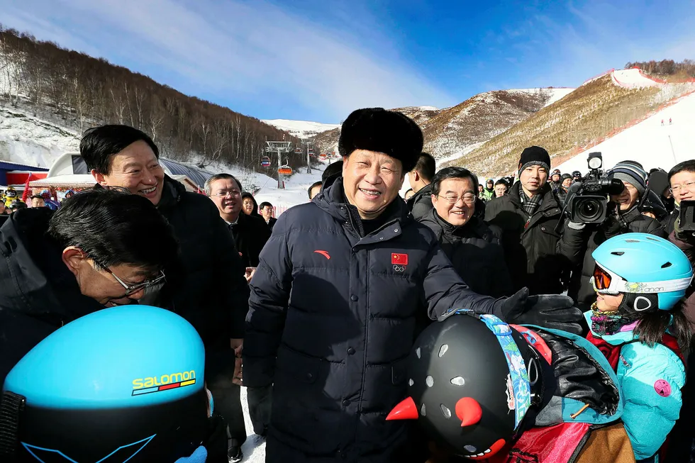Kinas president Xi Jinping, som denne uken inspiserte anleggsarbeid i forkant av OL i Zhangjiakou i 2022, sier at kinesiske myndigheter vil bestemme hva slags innhold som skal gjøres tilgjengelig for nettbrukere. Foto: Lan Hongguang/AP/NTB Scanpix