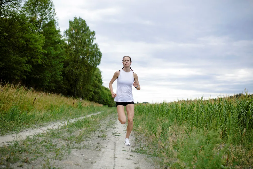 Silje Fjørtoft advarer folk mot å trene fort hardt i årets sommervarme. Foto: Nicklas Knudsen