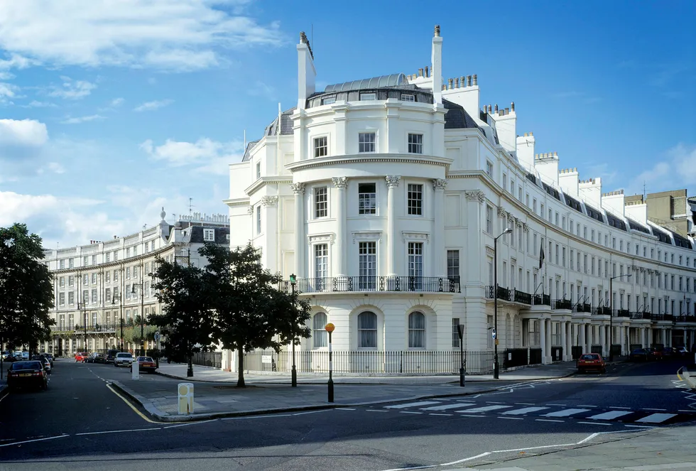 Rike mennesker fra hele verden eier dyre eiendommer i London. Belgravia er et av de eksklusive områdene i byen som har tiltrukket seg utenlandske rikinger. Foto: F. Monheim/NTB Scanpix