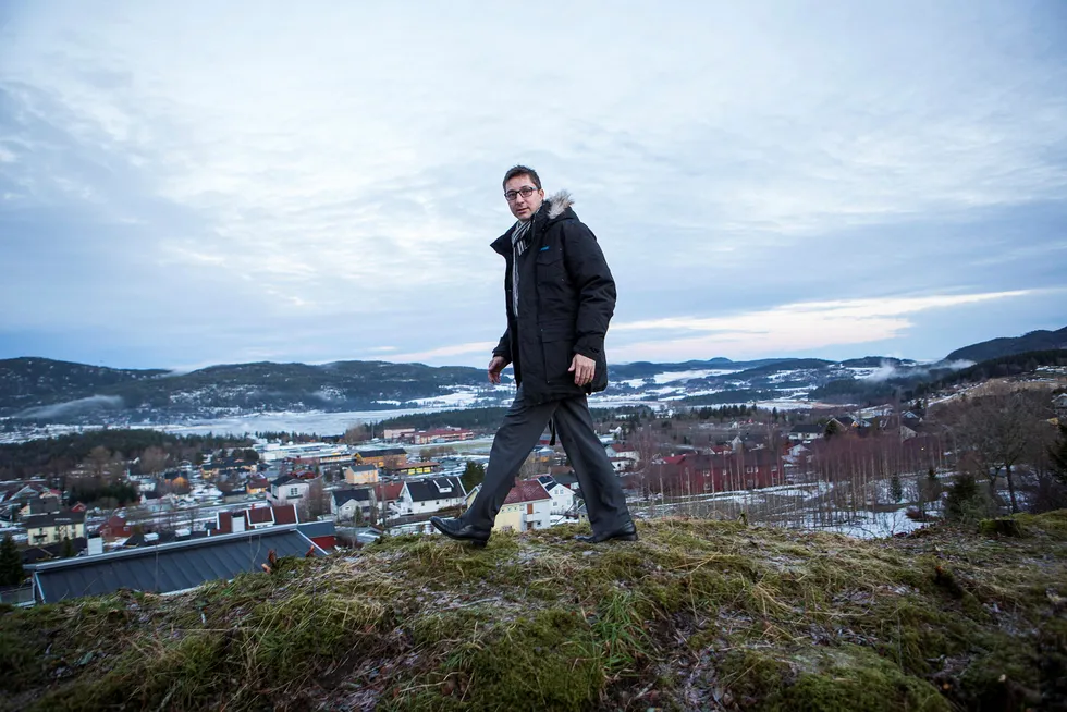 Bjørn Asle Hynne er leder av Aasen Sparebank i Verdal i Trøndelag, og spaserer ut av Eika-samarbeidet sammen med ni andre lokale sparebanker. – Nå jobber vi utelukkende med å stable en helt ny allianse på bena, sier han.