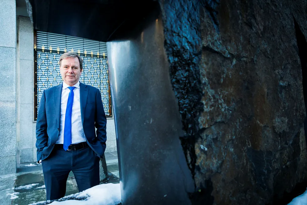 RN Nordic Oil gir konsernsjef Halfdan Millang millionbonus etter å ha tapt over en milliard kroner på å etablere seg på norsk sokkel. Selskapets lønnsutgifter er doblet de siste tre årene.
