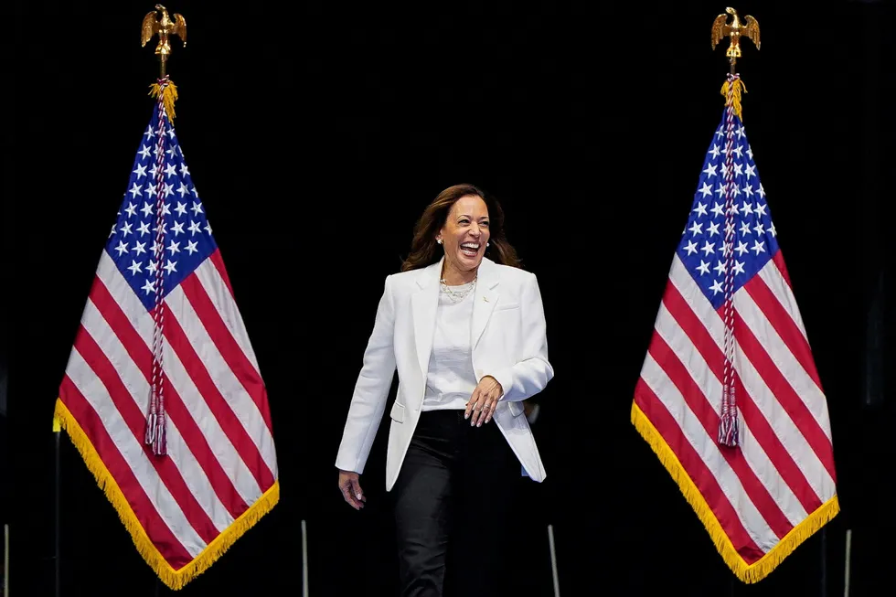 Demokratenes visepresidentkandidat Kamala Harris har gitt sin støtte til Joe Bidens omfattende skatteplan. herunder en skatt på urealiserte kapitalgevinster.