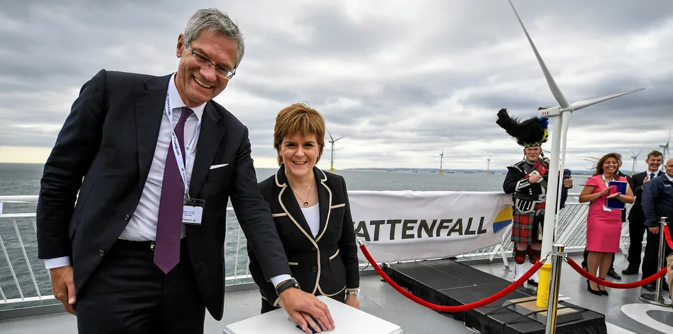 First Minister of Scotland Nicola Sturgeon (right) and Vattenfall CEO Magnus Hall attend the inauguration of the EOWDC in September in September 2018
