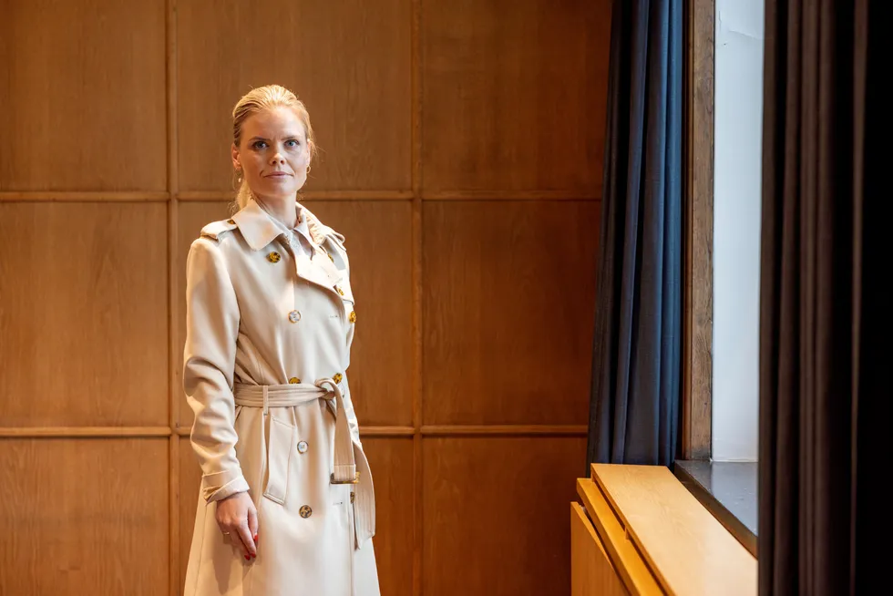 Advokatfullmektig Liv Minde i Norsk Rederiforbund mener lønningene i advokatbransjen er langt mer nyansert enn gapet mellom fullmektiger og toppsjefene i landets fem største advokatfirma.