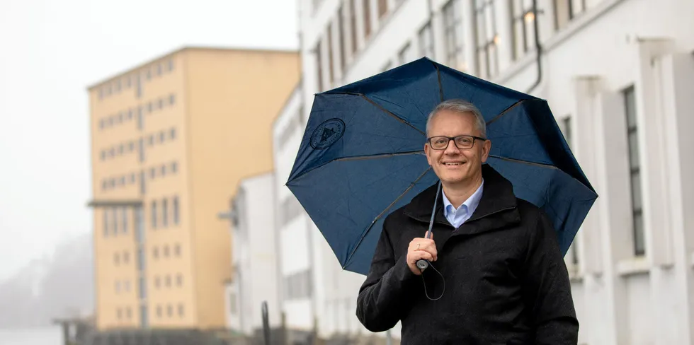 Havforskningsdirektør Nils Gunnar Kvamstø meiner sterkt at HI må venda seg utover og ha låge murar mot omverda.