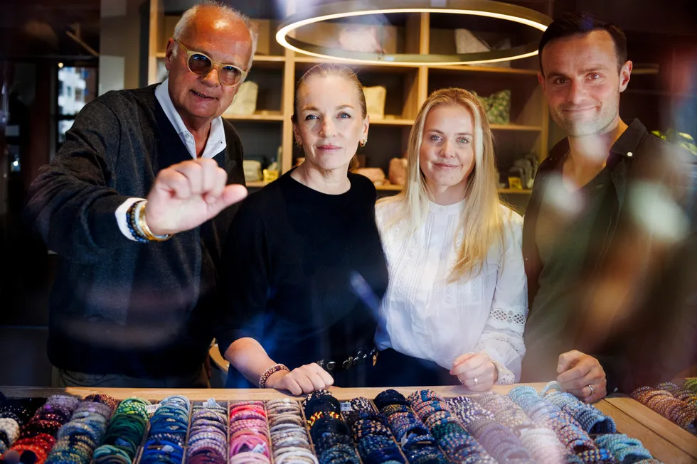 Gründerpar innkasserer millioner på hårstrikken Kknekki – prises til en ...